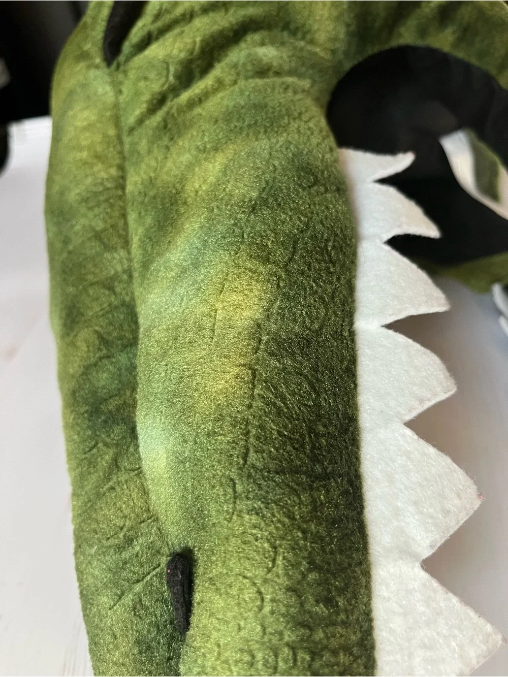 Pottery Barn Dinosaur costume - Picture 5 of 14